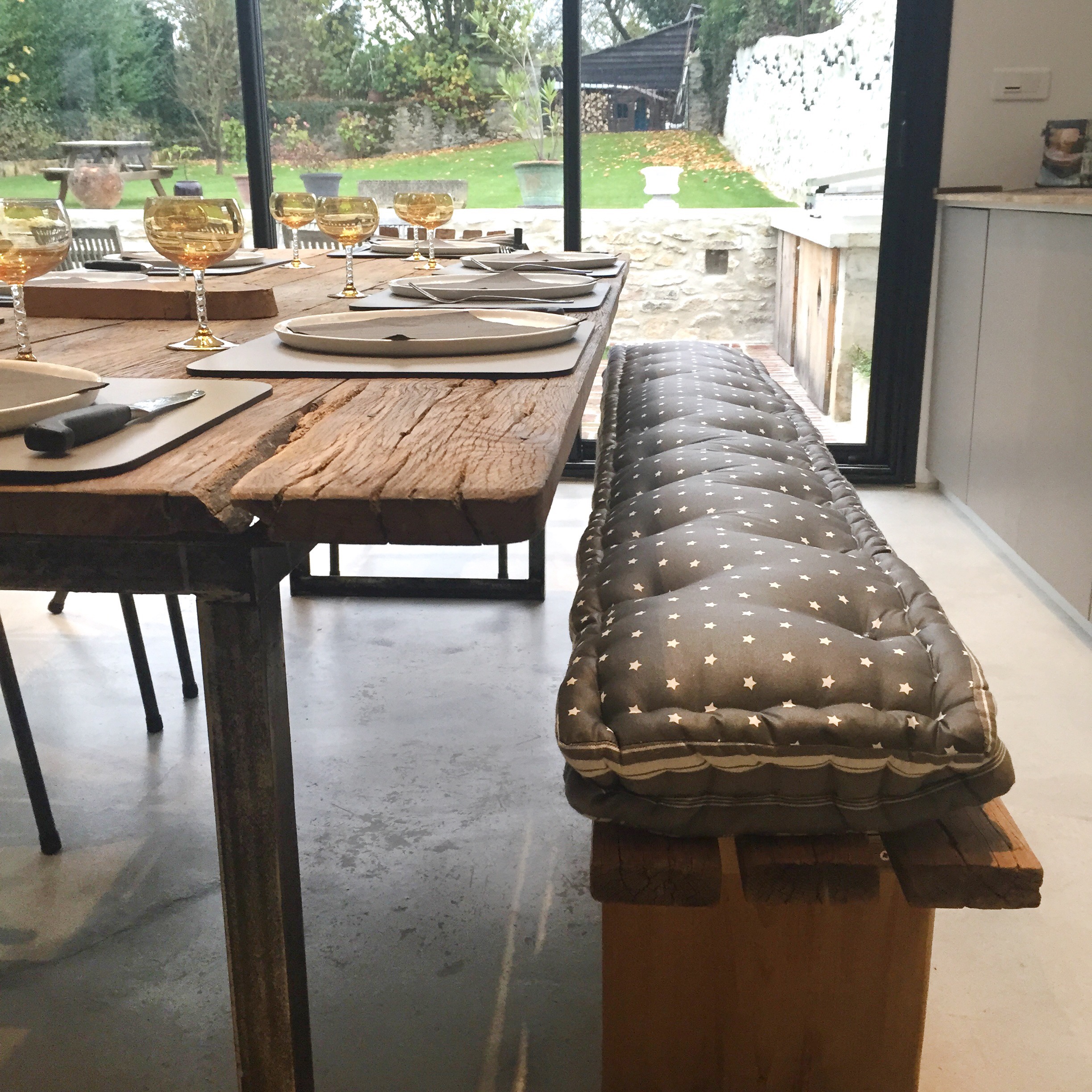 Coussins sur mesure pour banc et banquette