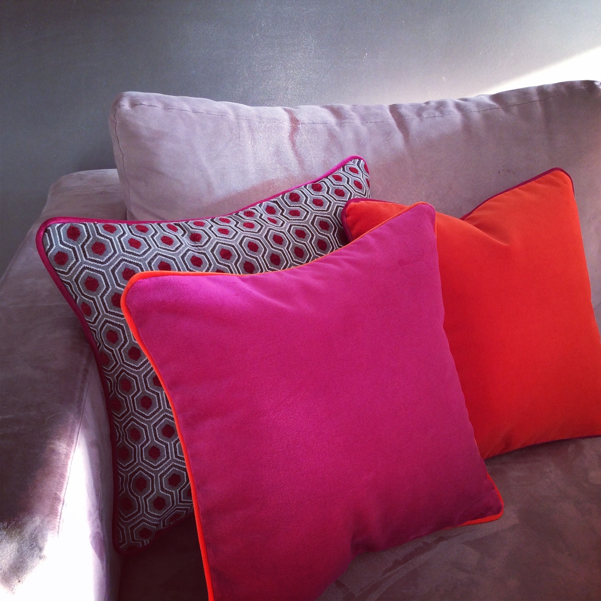 Coussin Décoratif Rond En Velours Avec Strass - Diamètre 38 Cm - Crème - Housse Lavable