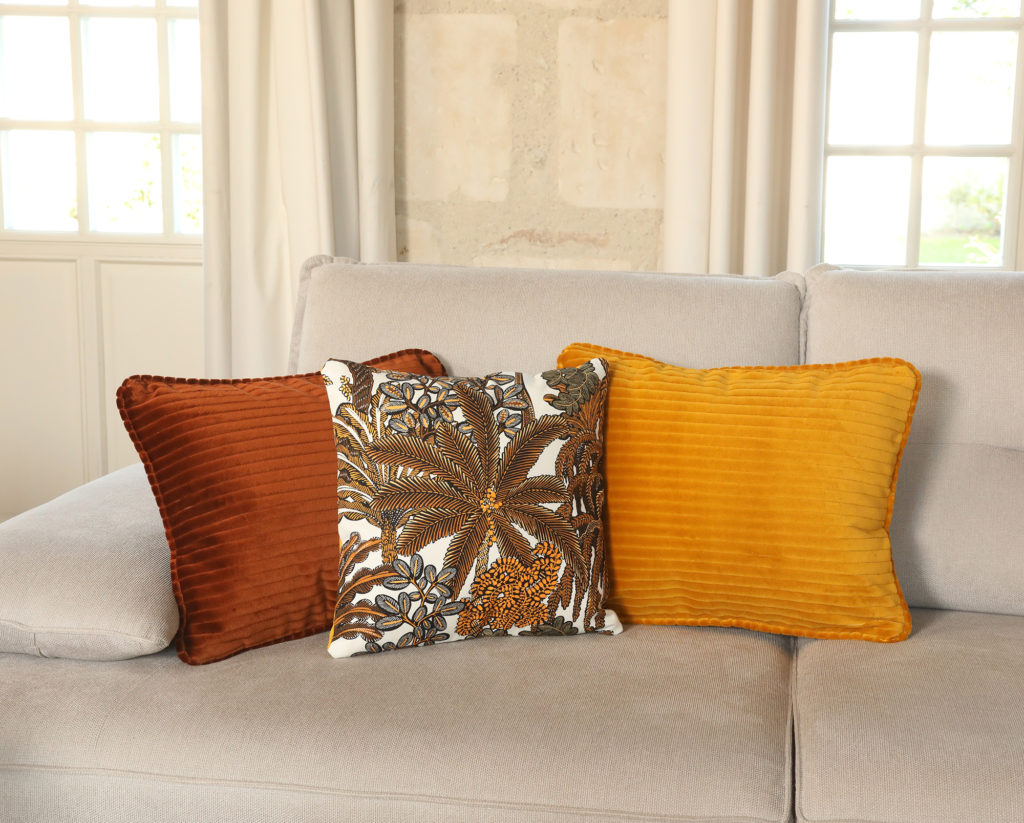 Coussin jaune moutarde