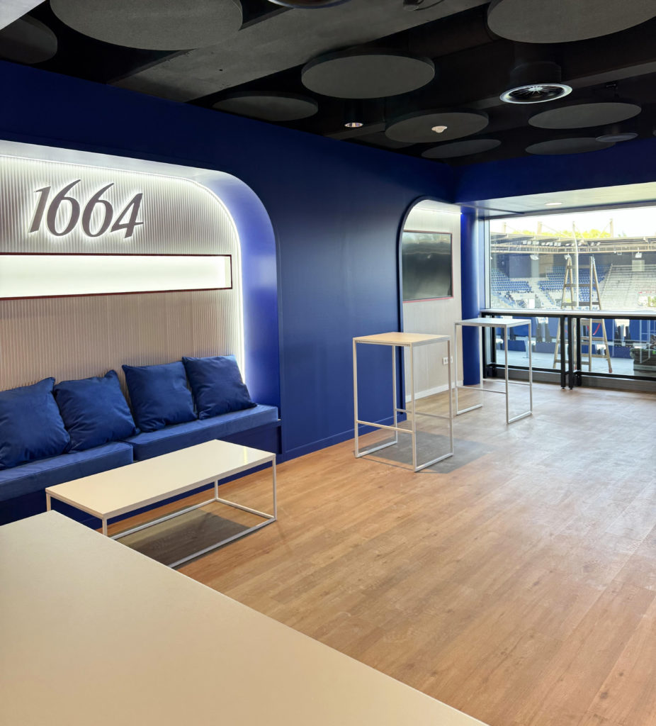 Coussins sur mesure pour bureaux et espaces professionnels atypiques