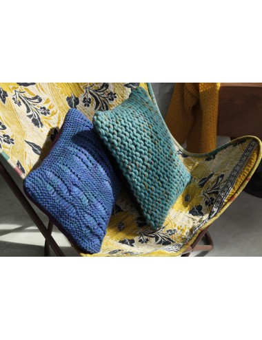 Coussin vert en laine 40x30