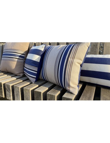 Coussin extérieur bleu marine et blanc rectangulaire 60x30