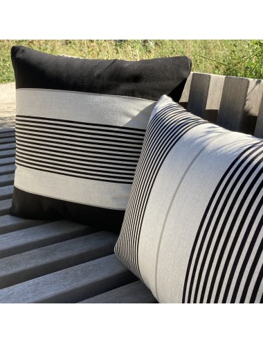 Coussin extérieur noir et gris