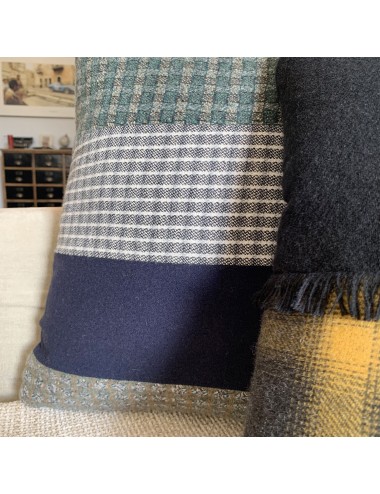 Coussin à carreaux bleu marine et vert 45x45