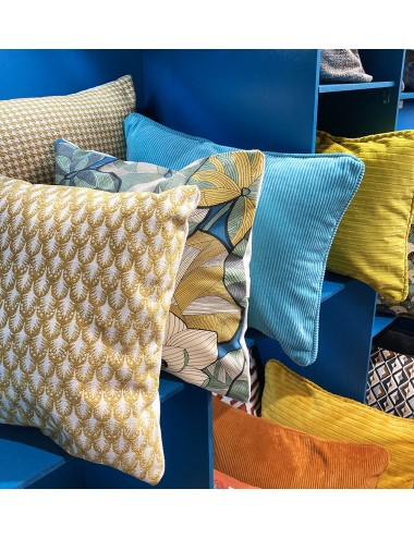 Coussin jaune citron en velours côtelé 50x40