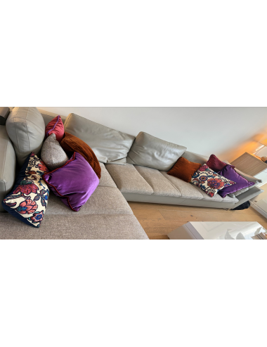 Coussin imprimé à fleurs rose et bleu 50x40
