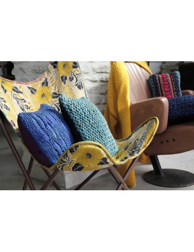 Coussin en laine bleu fait main 40x30