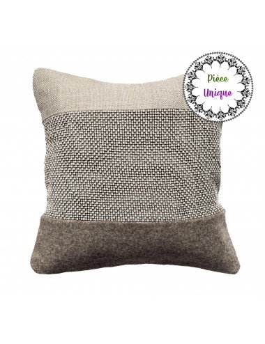 Coussin écru et taupe en laine et bouclette 40x40 cm