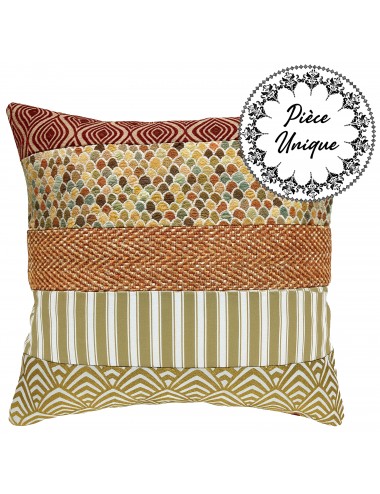 Coussin imprimé doré et corail 45x45