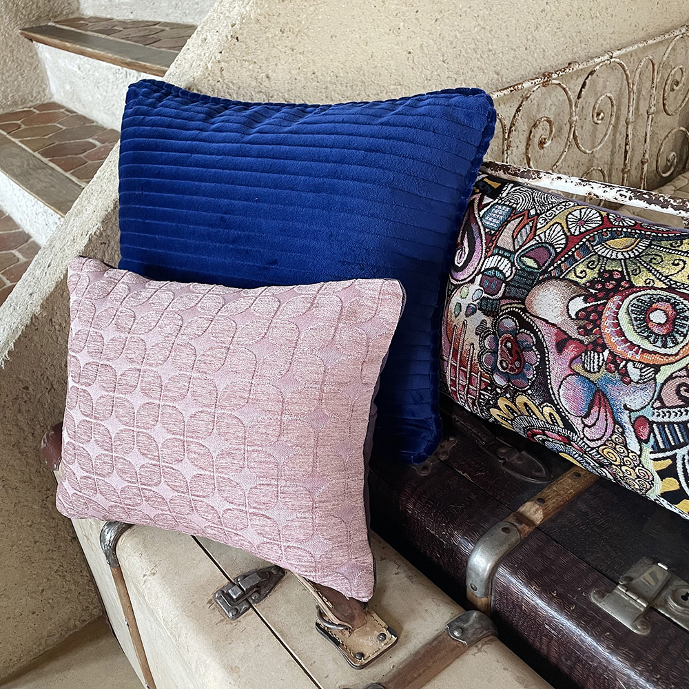 Coussin rose rectangulaire 40x30
